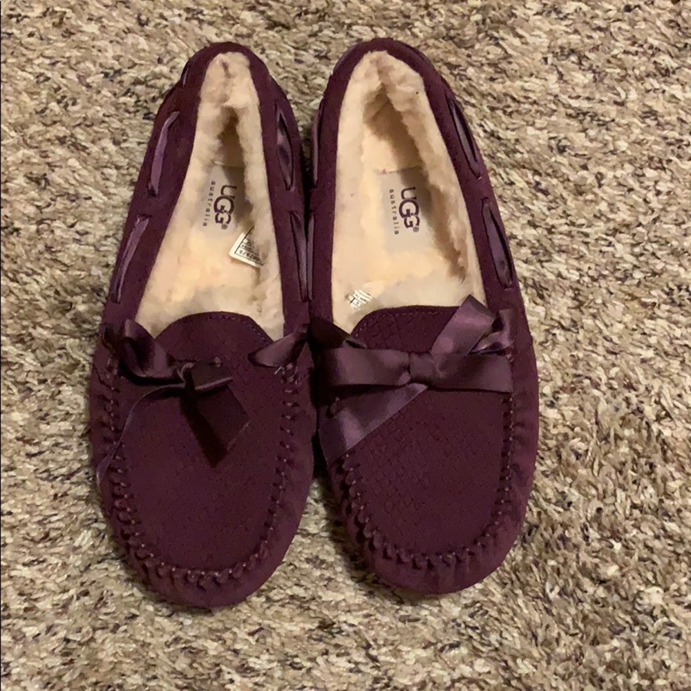 Ugg new plum purple moccasin slipper shoes